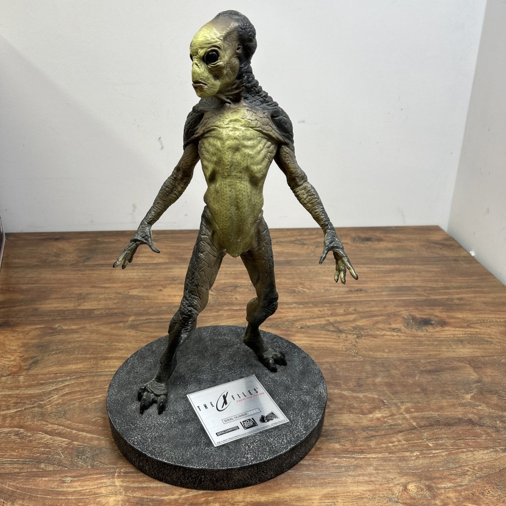 X-Files Fight‎ The Future Alien 16" Maquette #0331/25000 Reel Images 1998 Statue